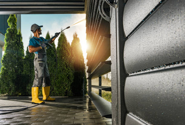 Solar Panel Cleaning in Rexland Acres, CA